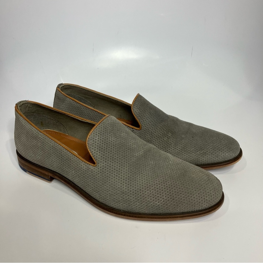 Steve‎ Madden Taslyn loafer gray perforated suede men’s size 8 dressy preppy